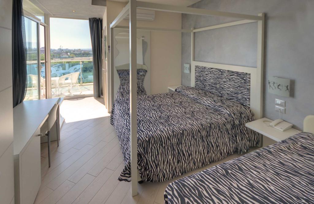 Hotel Sydney San Benedetto del Tronto Habitación foto